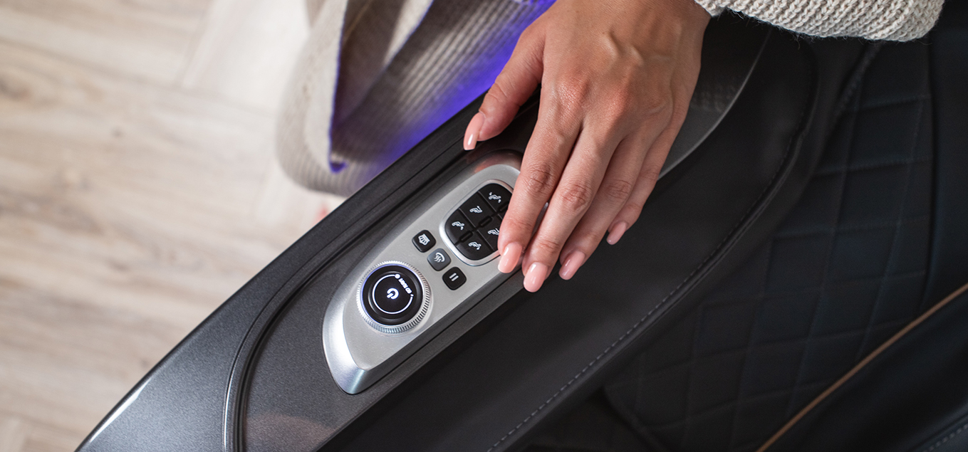 Managing the settings of the massage chair Orlauf Fink